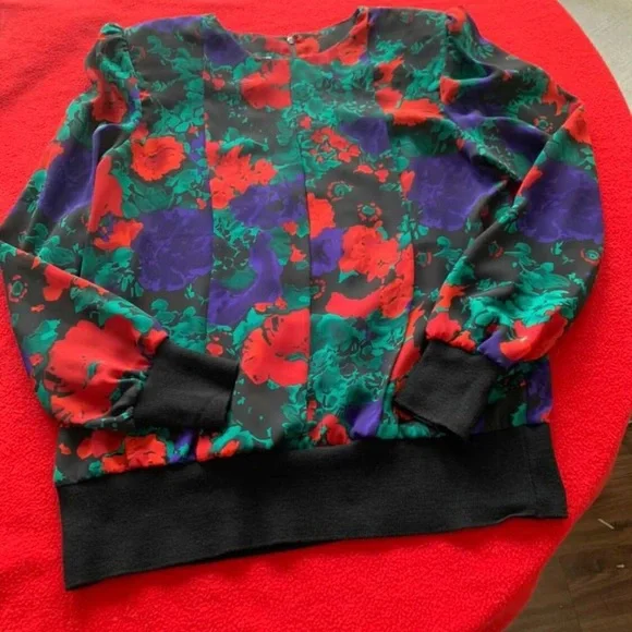 Floral vintage sweatshirt style top - Picture 7 of 8